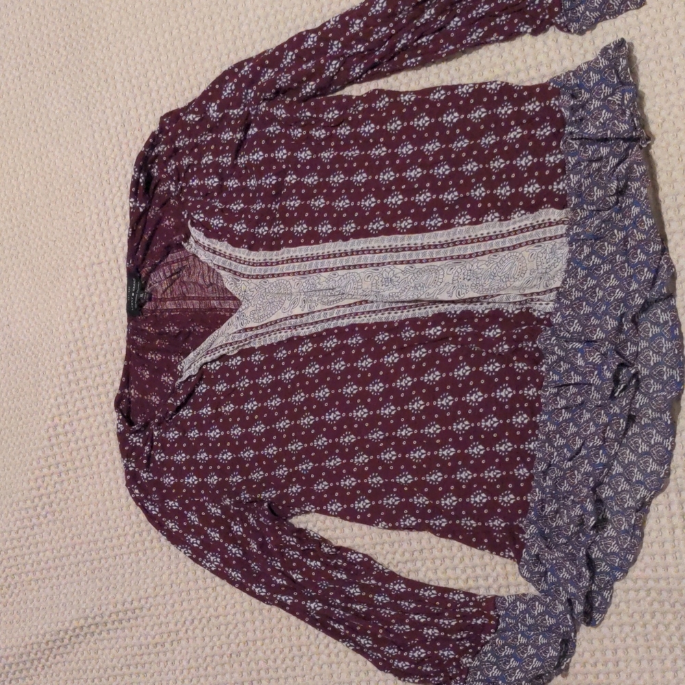 Lucky Brand Boho Long Sleeve V-Neck Size XL
